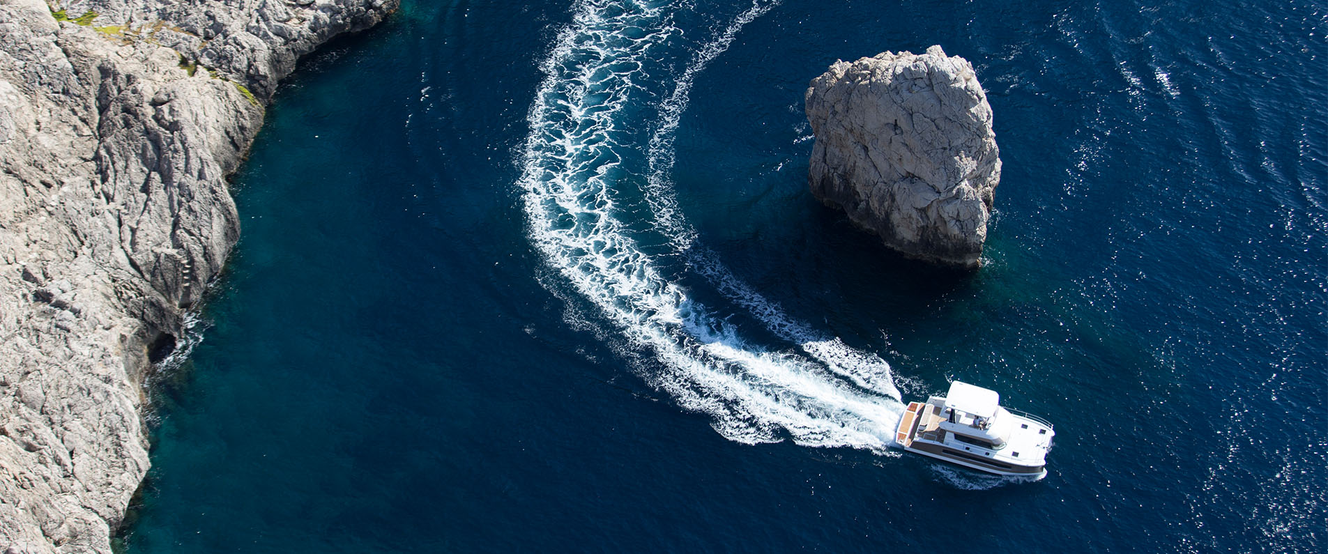 FOUNTAINE PAJOT MOTOR YACHT 37 FOR SALE